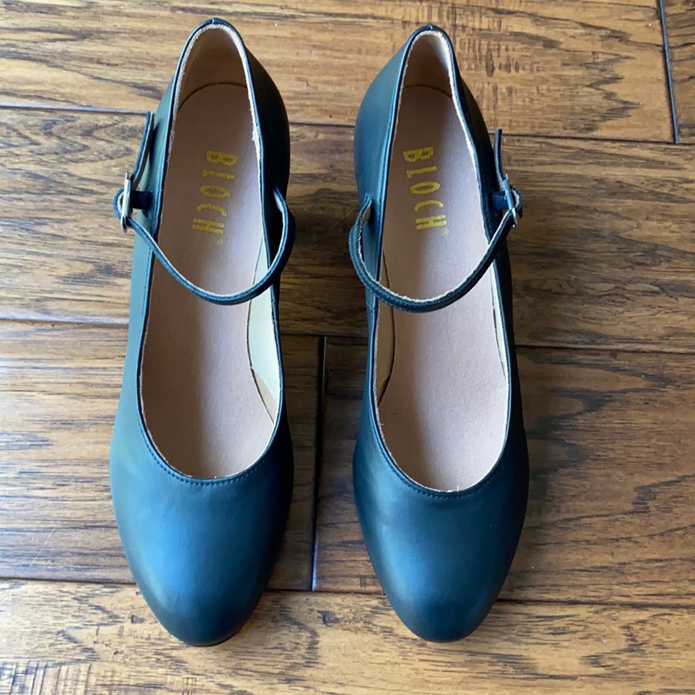 NEW- Bloch Cabaret character shoes